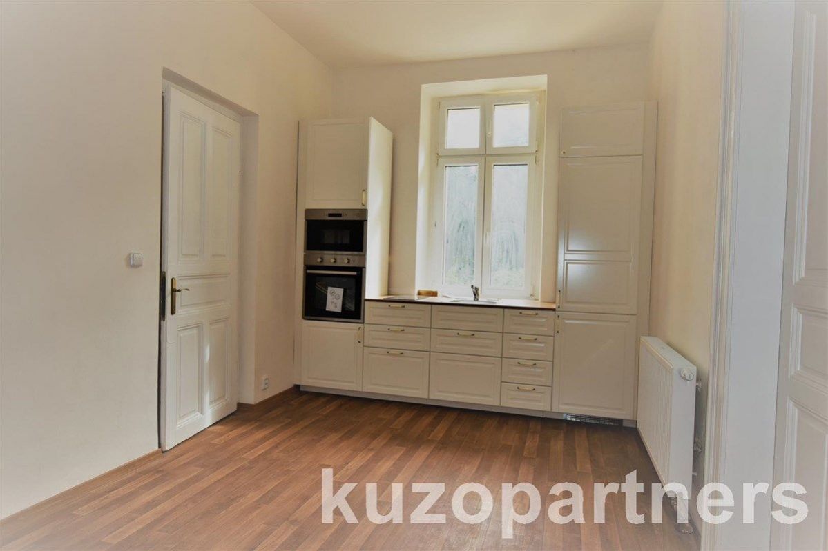 Pronájem nově zrekonstruovaného bytu 1+1 v Plzni, ul. Kardinála Berana, obrázek č. 1