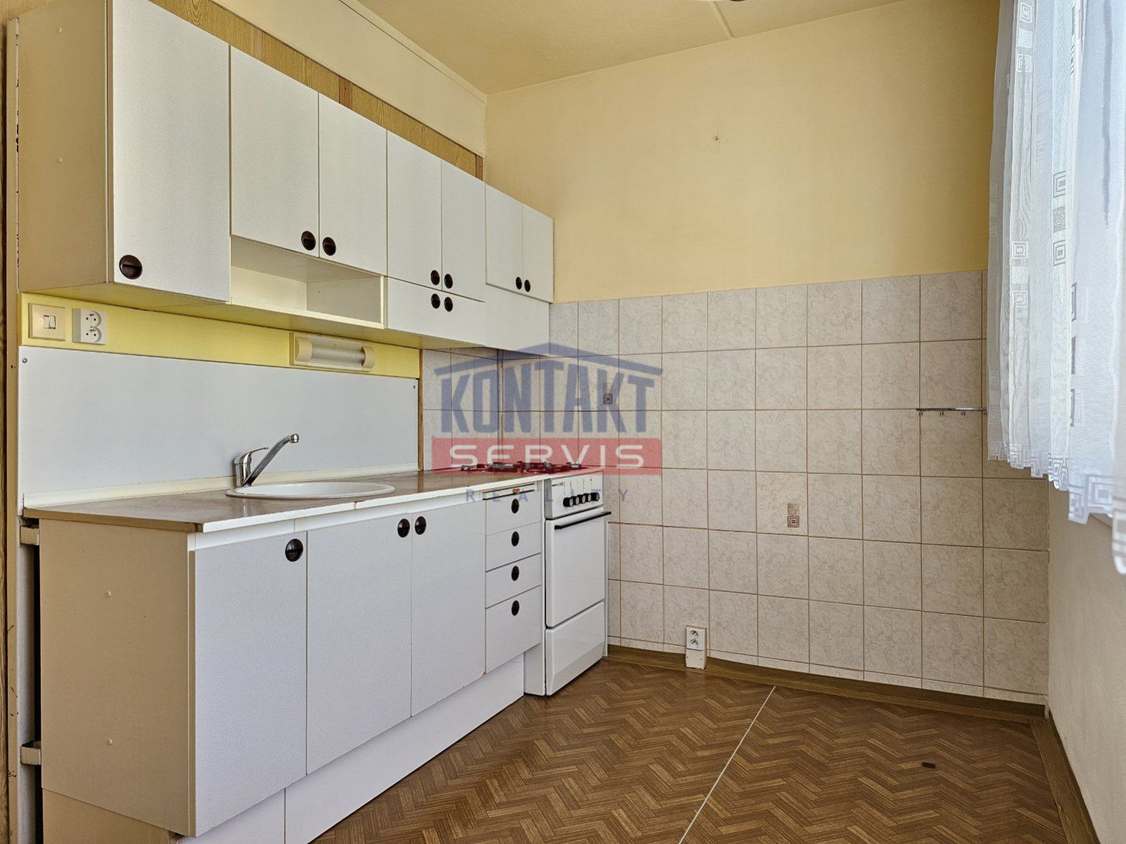 Prodej bytu 3+1 s lodžií, ul. Bezdrevská, České Budějovice, obrázek č. 3