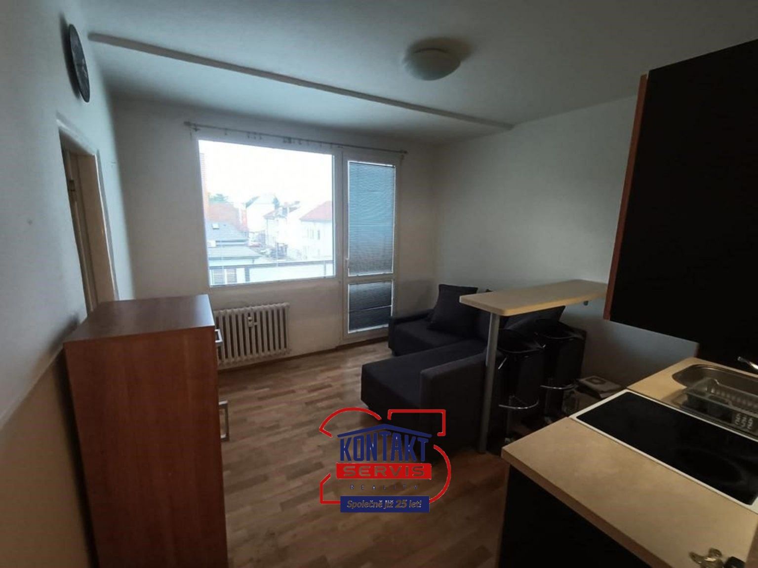 Pronájem částečně vybaveného bytu 2+kk s balkónem, ulice Lipenská v Českých Budějovicích, obrázek č. 2