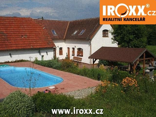 Prodej zavedeného penzion s bazénem, velkou zahradou u lázní Luhačovice, obrázek č. 2