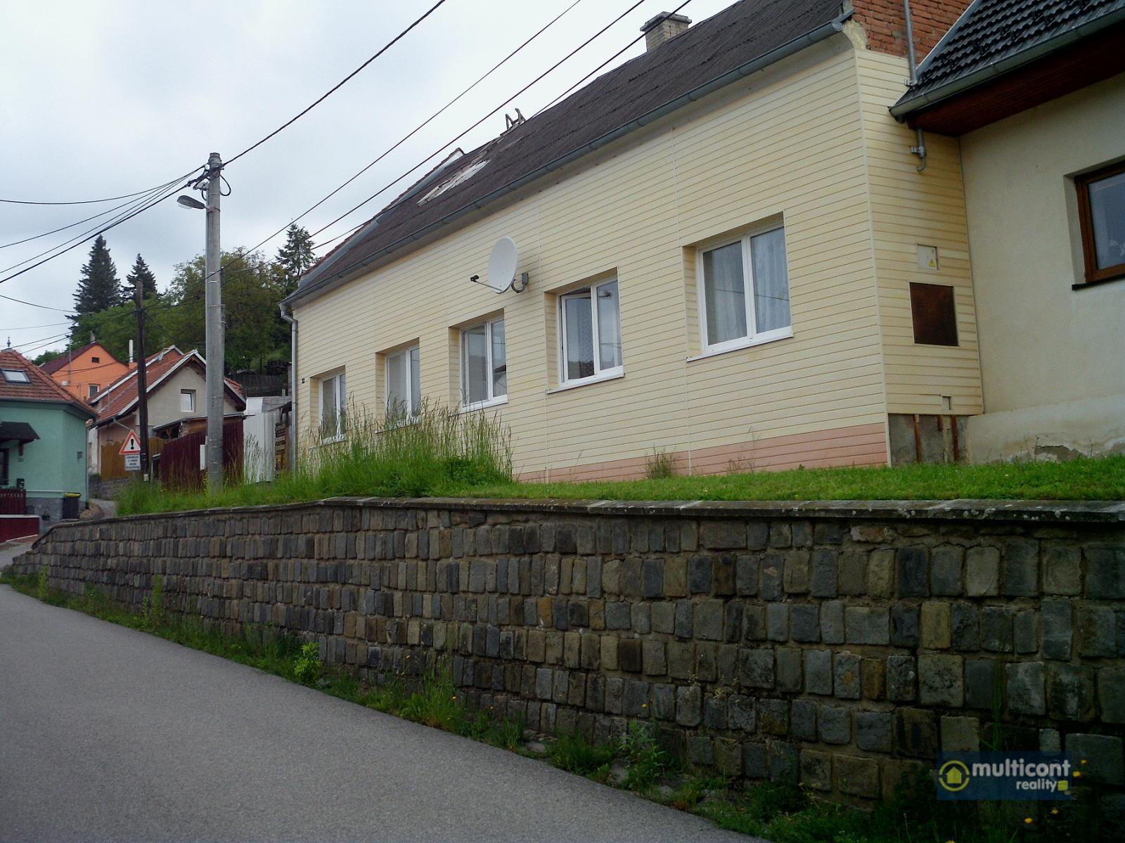 Prodej domu se stavební parcelou v Opatovicích, obrázek č. 1