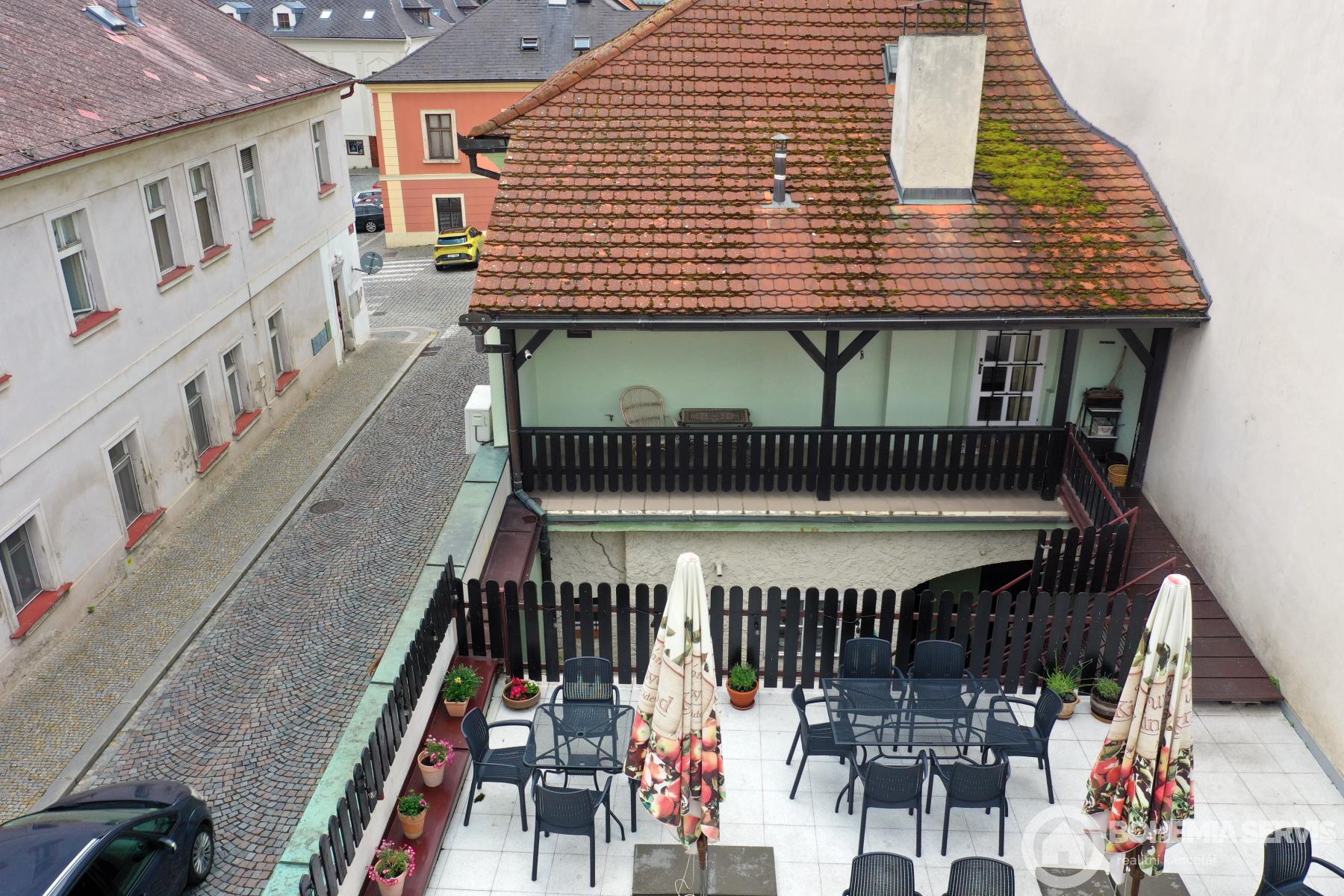 Prodej domu se zavedenou restaurací a bytem v centru Kutné Hory, obrázek č. 3