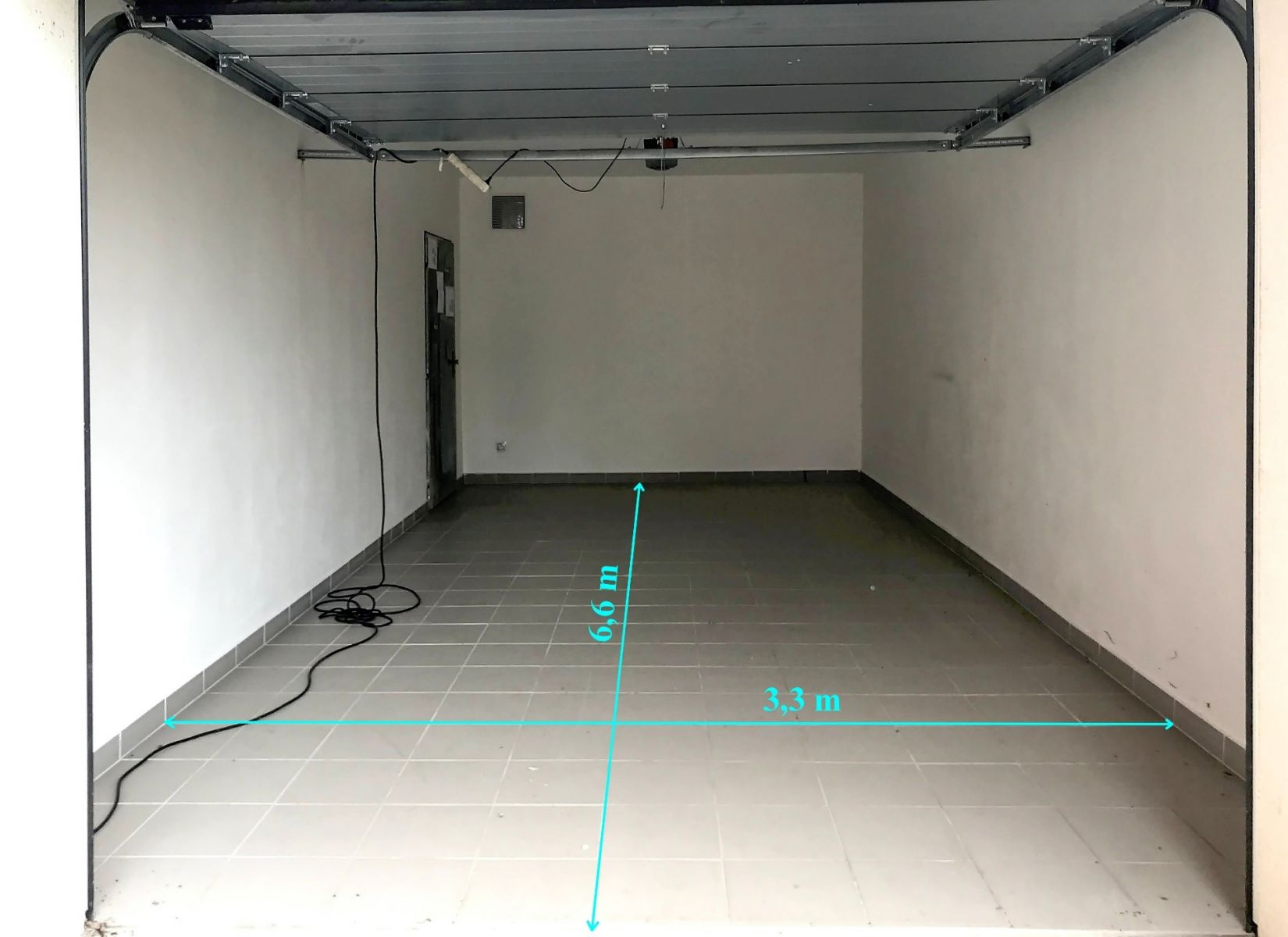 Pronájem prostorné garáže s komorou, 28 m2, obrázek č. 2