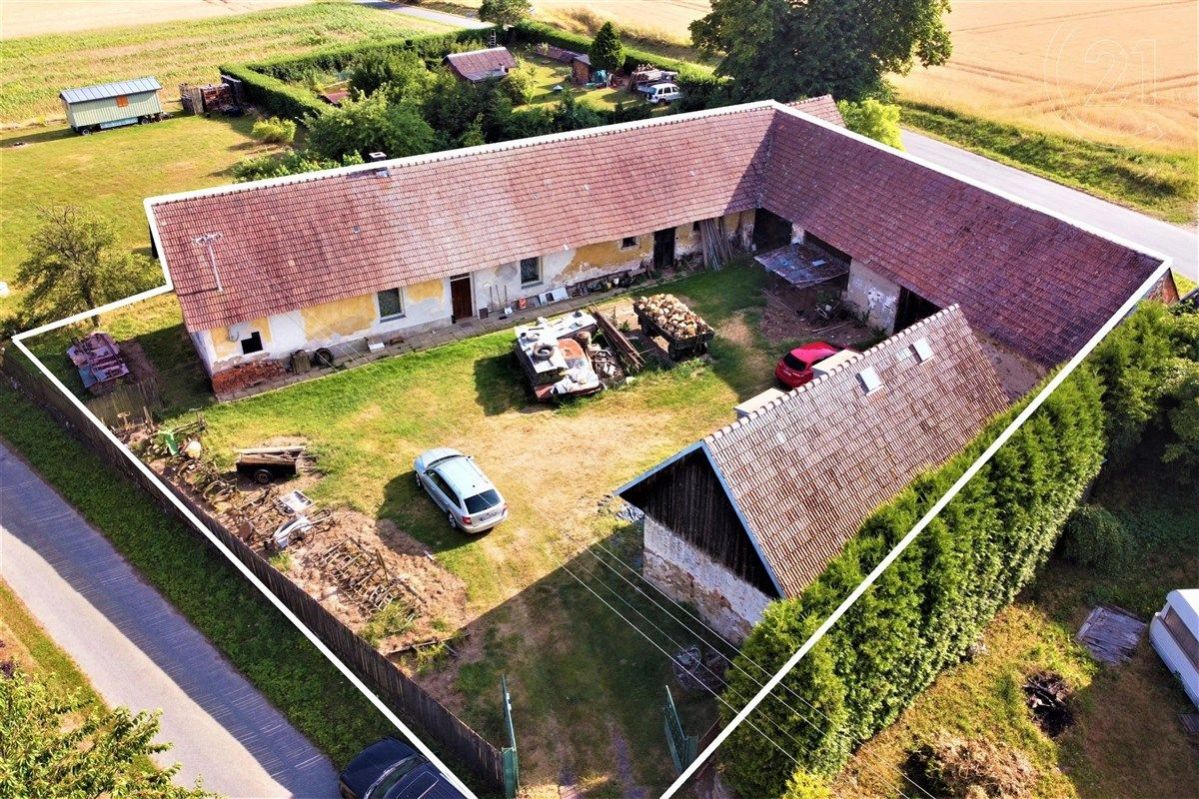 Prodej vesnického domu s pozemkem 1.654 m v obci Domamyšl, obrázek č. 3