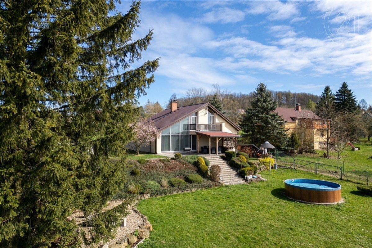Prodej krásného rodinného domu, Nový Oldřichov s pozemkem 2 213 m2, obrázek č. 1