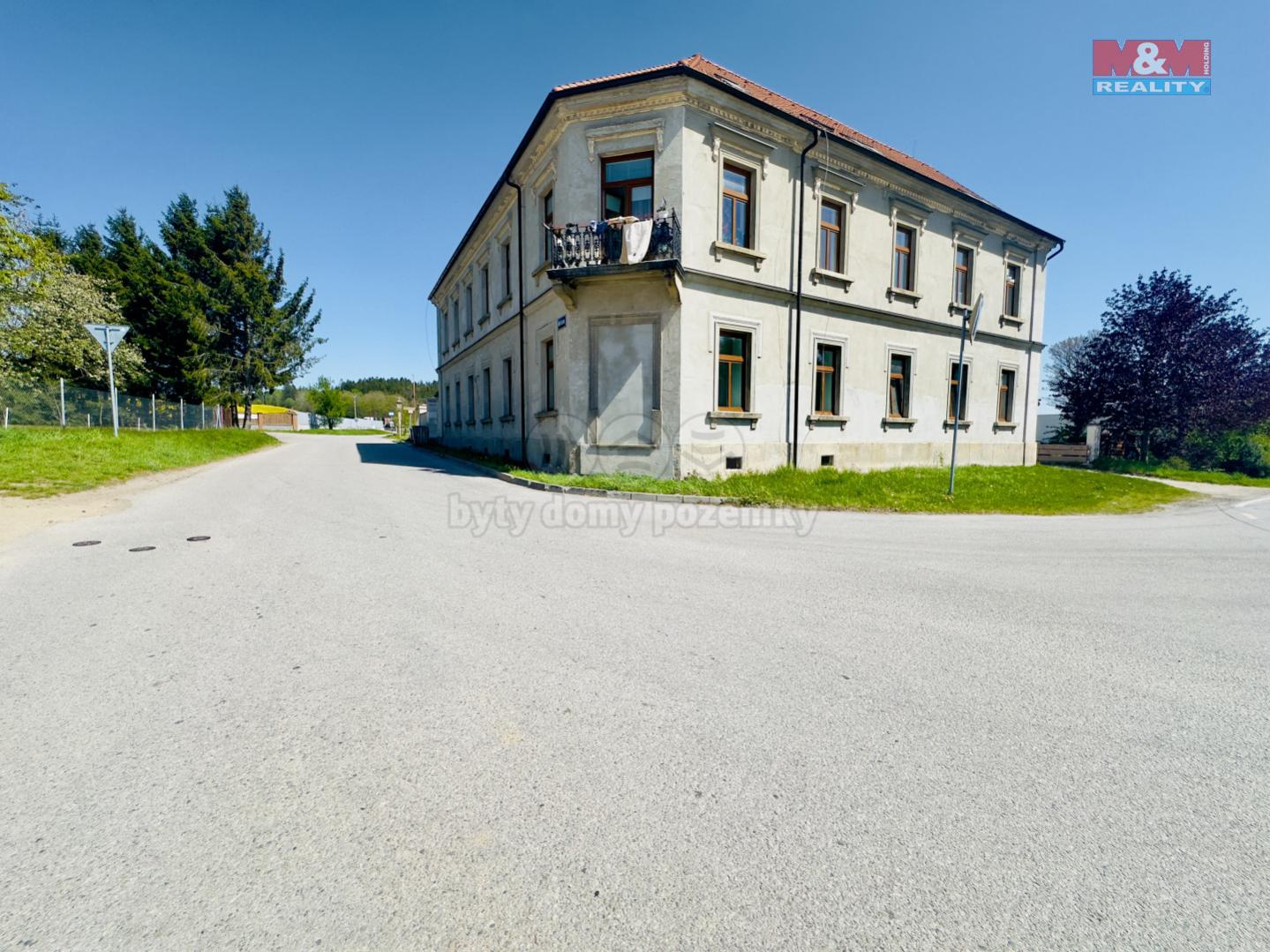 Prodej nájemního domu s 12 jednotkami, 700 m2, Nová Bystřice, obrázek č. 2