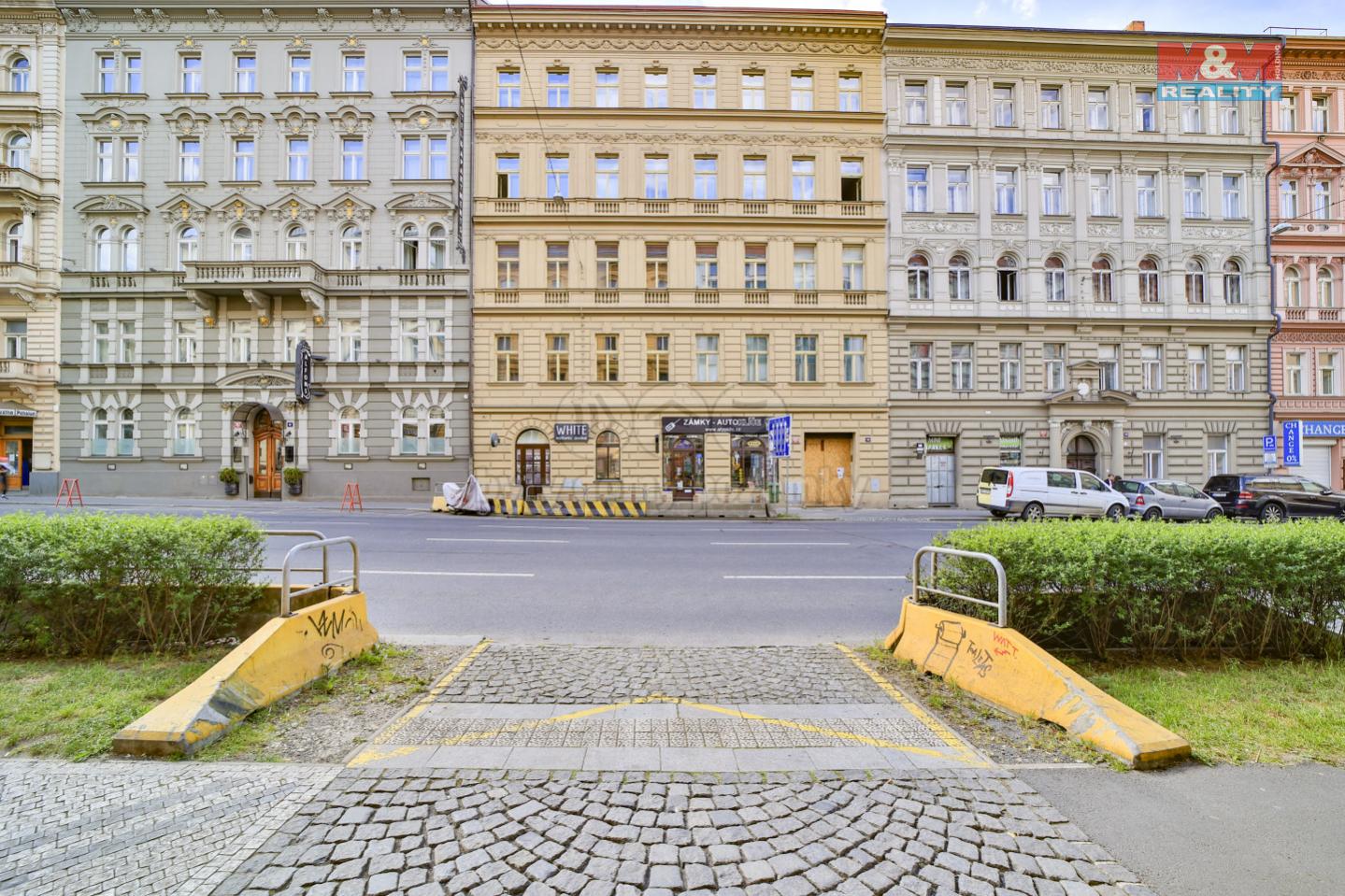 Prodej bytu 2+kk, 43 m, Praha, ul. Legerova, obrázek č. 3