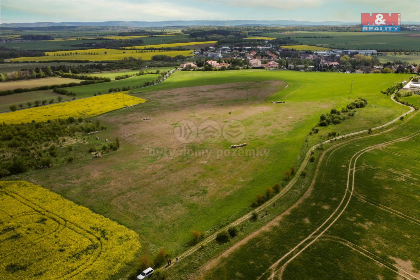 Prodej investičního pozemku, 76 959m2, Tachlovice u Prahy, obrázek č. 1