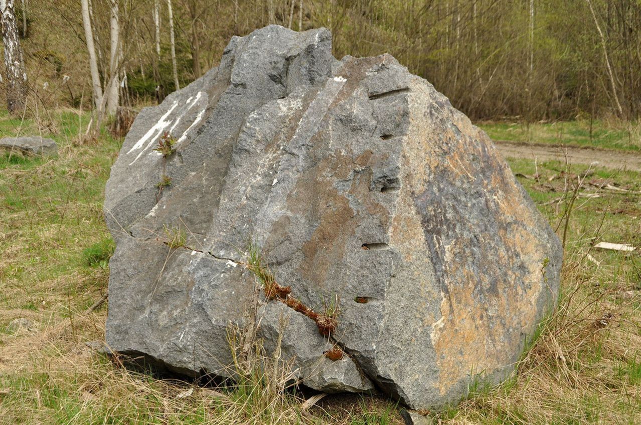 Mimořádná nabídka prodeje kamenolomu s výškovickým syenitem, Výškovice u Michalových Hor, obrázek č. 2