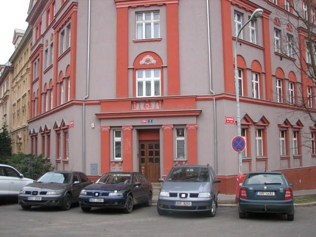 Prodej prostorného bytu 3+1, 82 m2 v Ústí nad Labem, ulice Pasteurova, obrázek č. 1