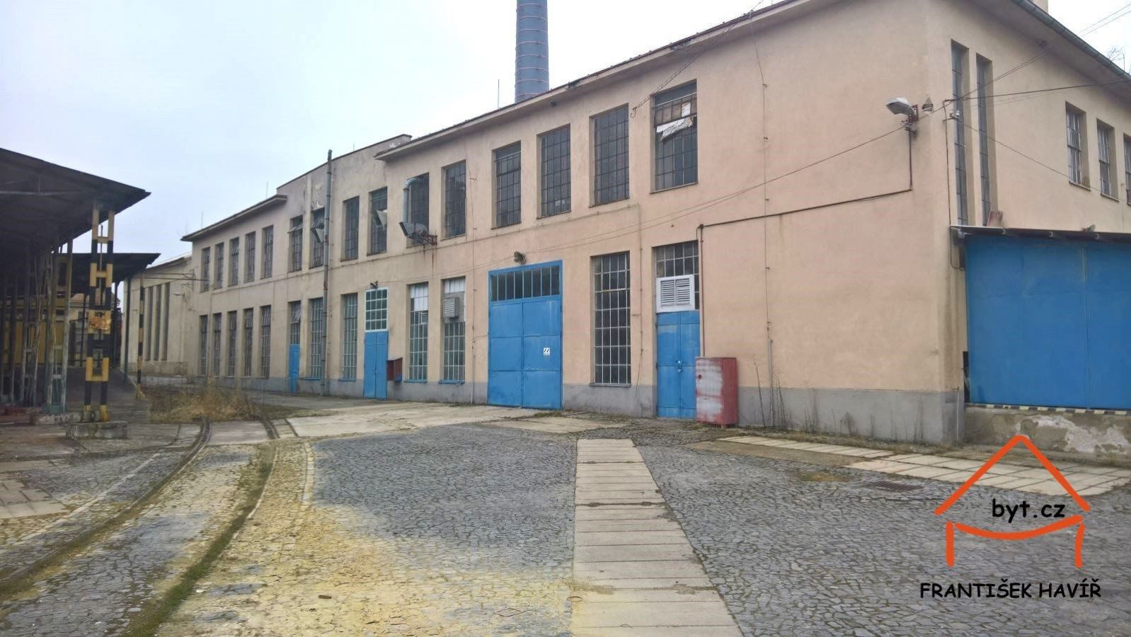 Pronájem dvoupodlažní haly, 2000 m2, Tovární ul., Dolní Bousov, obrázek č. 1