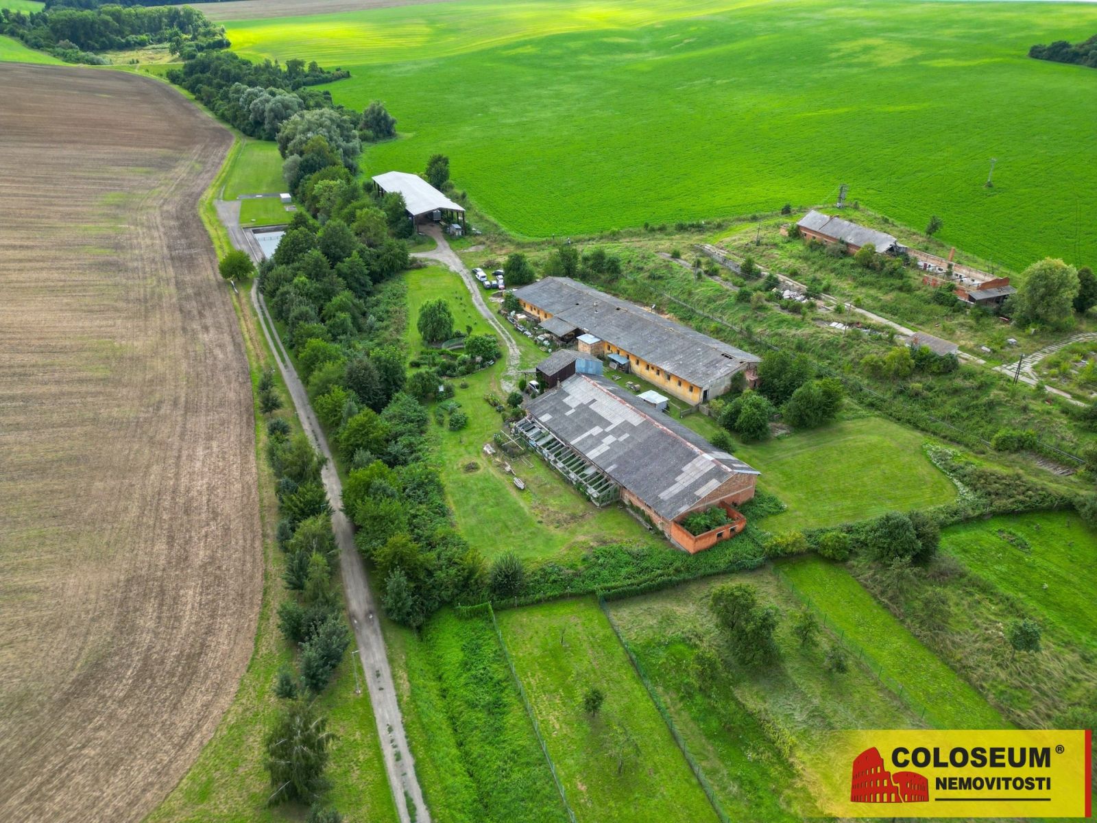 Dětkovice, zemědělská usedlost, vhodné k podnikání i k bydlení,  pozemky 11 967 m2  zemědělská usedl, obrázek č. 1