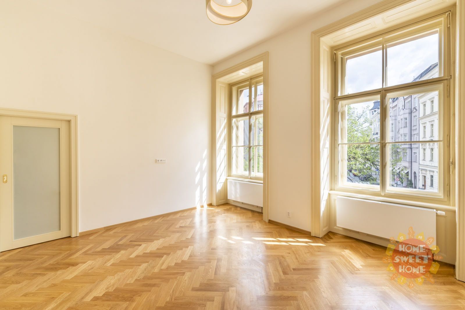 Praha 1, pronájem nezařízeného slunného bytu 2+kk (51 m2), atraktivní místo, ul.Kozí, obrázek č. 1