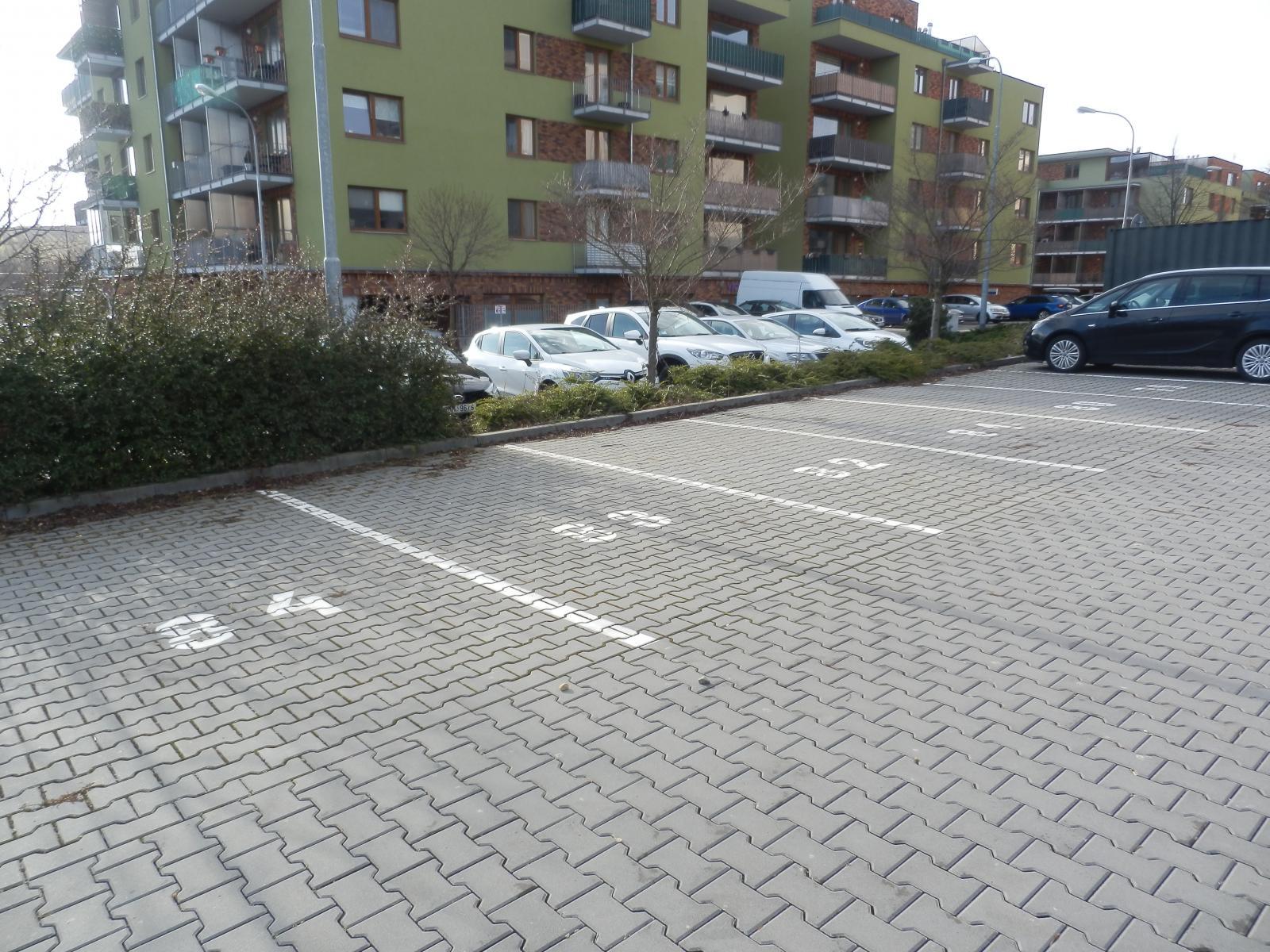 Pronájem parkovací místo Brno - Starý Lískovec - CP 12 m2, obrázek č. 1