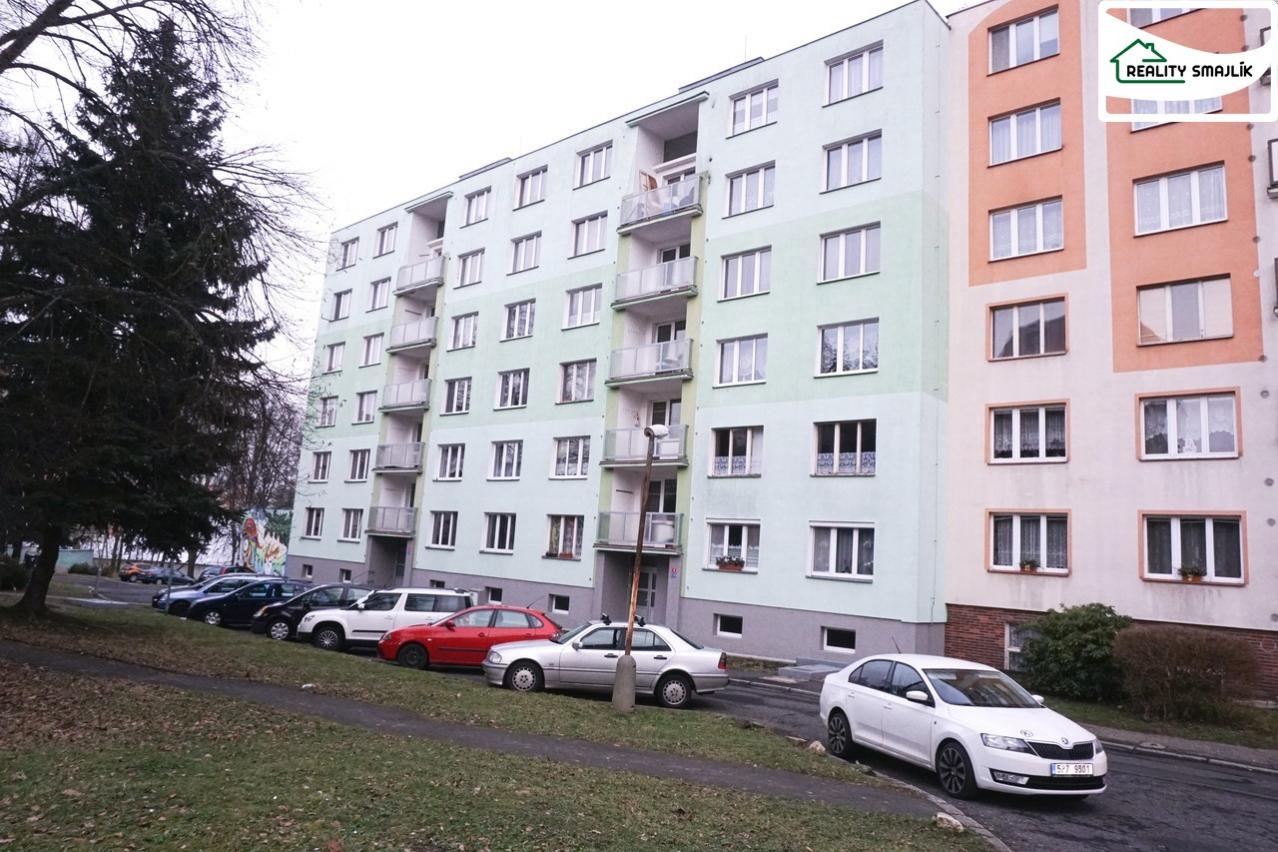 Zrekonstruovaný byt 2+1 s balkonem, 67 m2, ul. Stavbařů, sídliště Skalka Cheb, obrázek č.2
