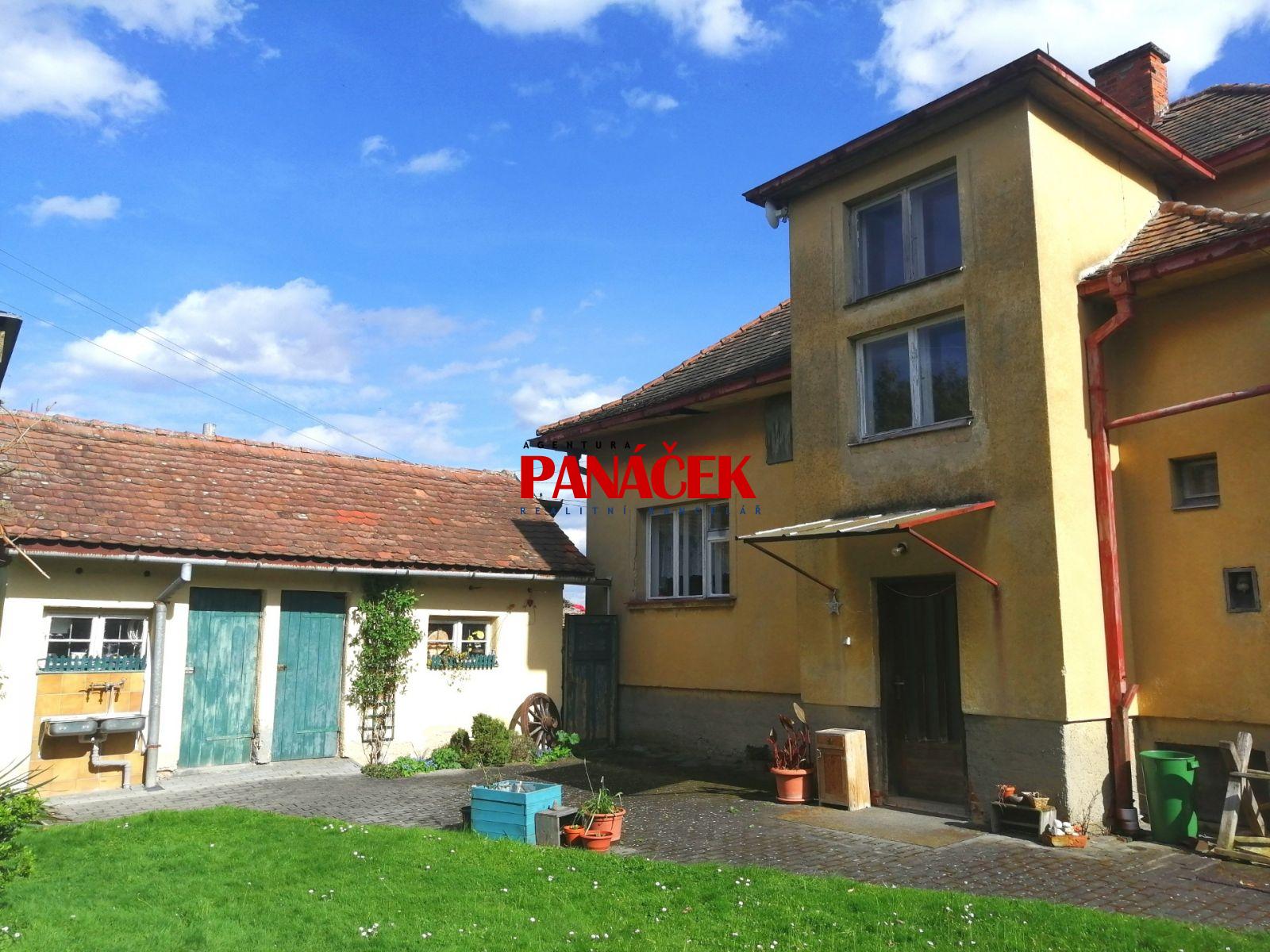 Prodej rodinného domu ve Fryštáku u Zlína, CP 1108m2., obrázek č. 1