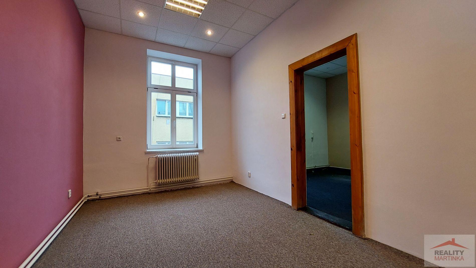 Pronájem dvou kanceláří 35 m2, Valašské Meziříčí, ul. Mostní, obrázek č.3