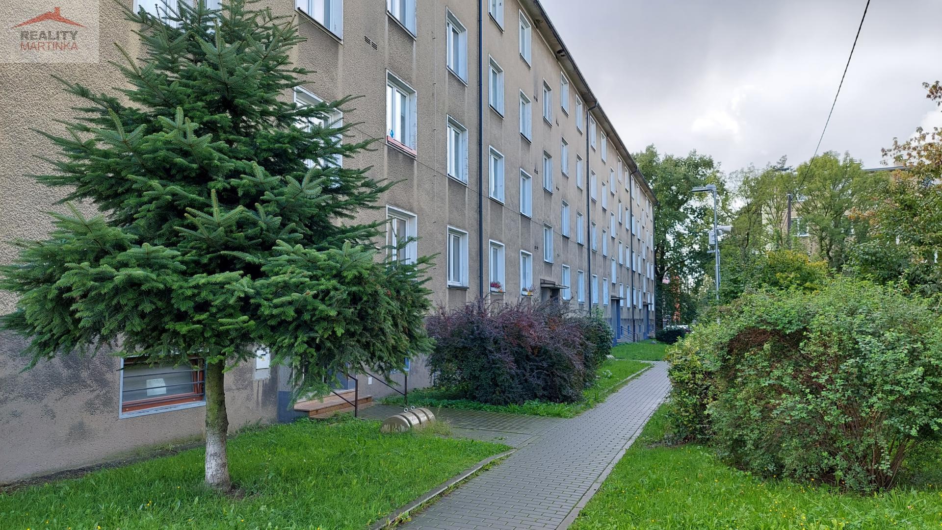 Pronájem cihlového bytu 2+1 s balkónem, Valašské Meziříčí, ul. Křižná, obrázek č. 1