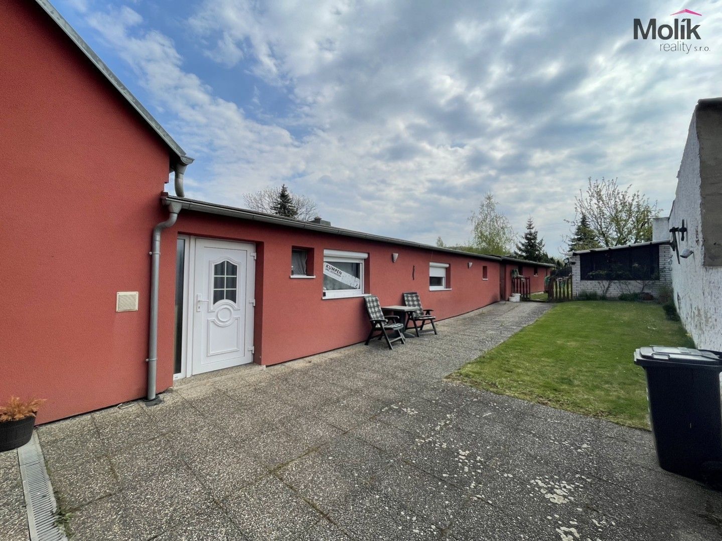 Prodej rodinného domu se zahradou, dvěma garážemi, ul. Dukelská, Obrnice, okres Most, 622m2, obrázek č.2