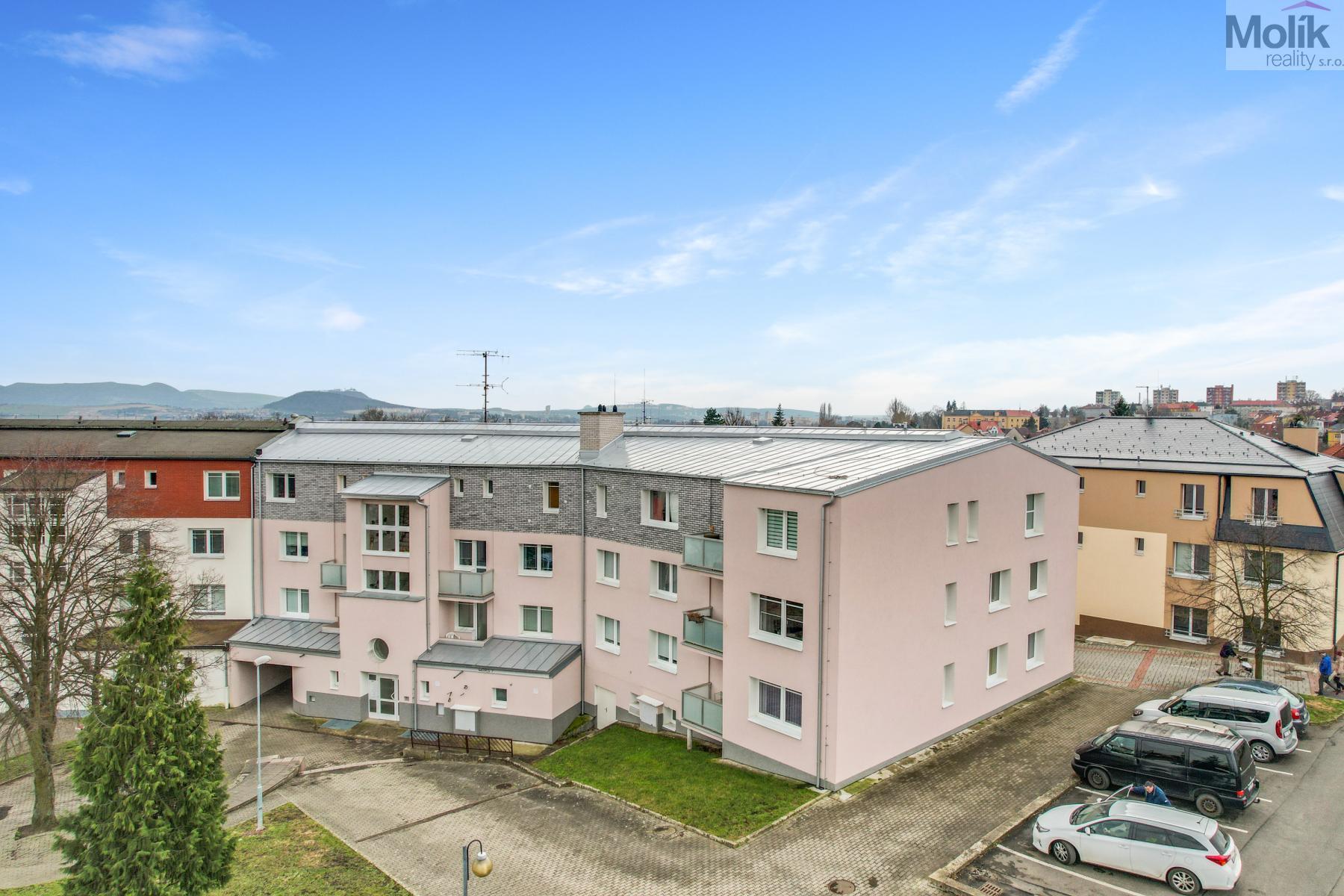Byt 3+1+B, 86 m2, Mariánské náměstí 642, v obci Krupka, části Bohosudov., obrázek č. 1