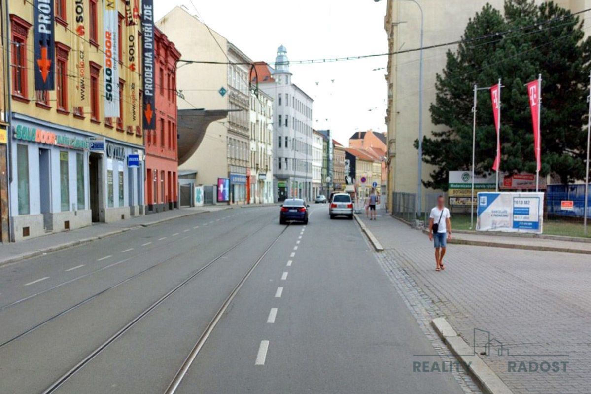 Pronájem obchodních prostor Brno-centrum, CP 100m2, obrázek č. 1