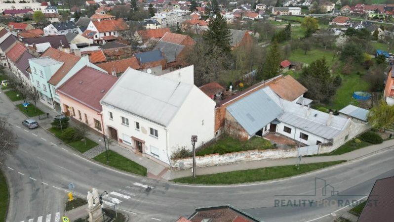Prodej rodinného domu v Dřevohosticích., obrázek č. 3