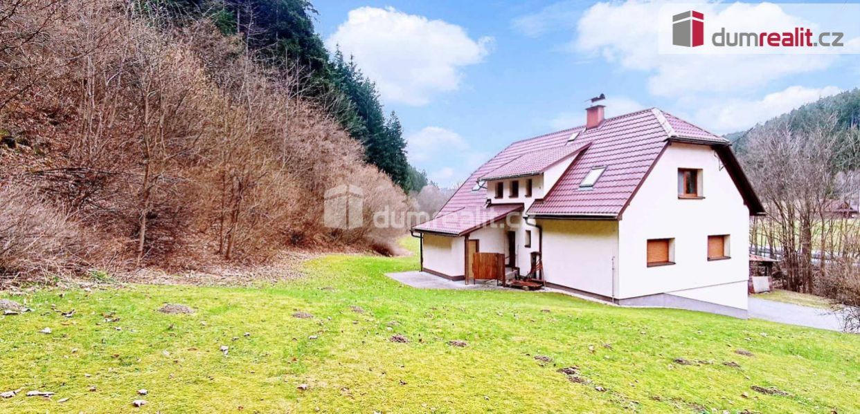 Prodej domu, 266 m2, Velké Karlovice , zahrada 3815 m2, obrázek č. 1