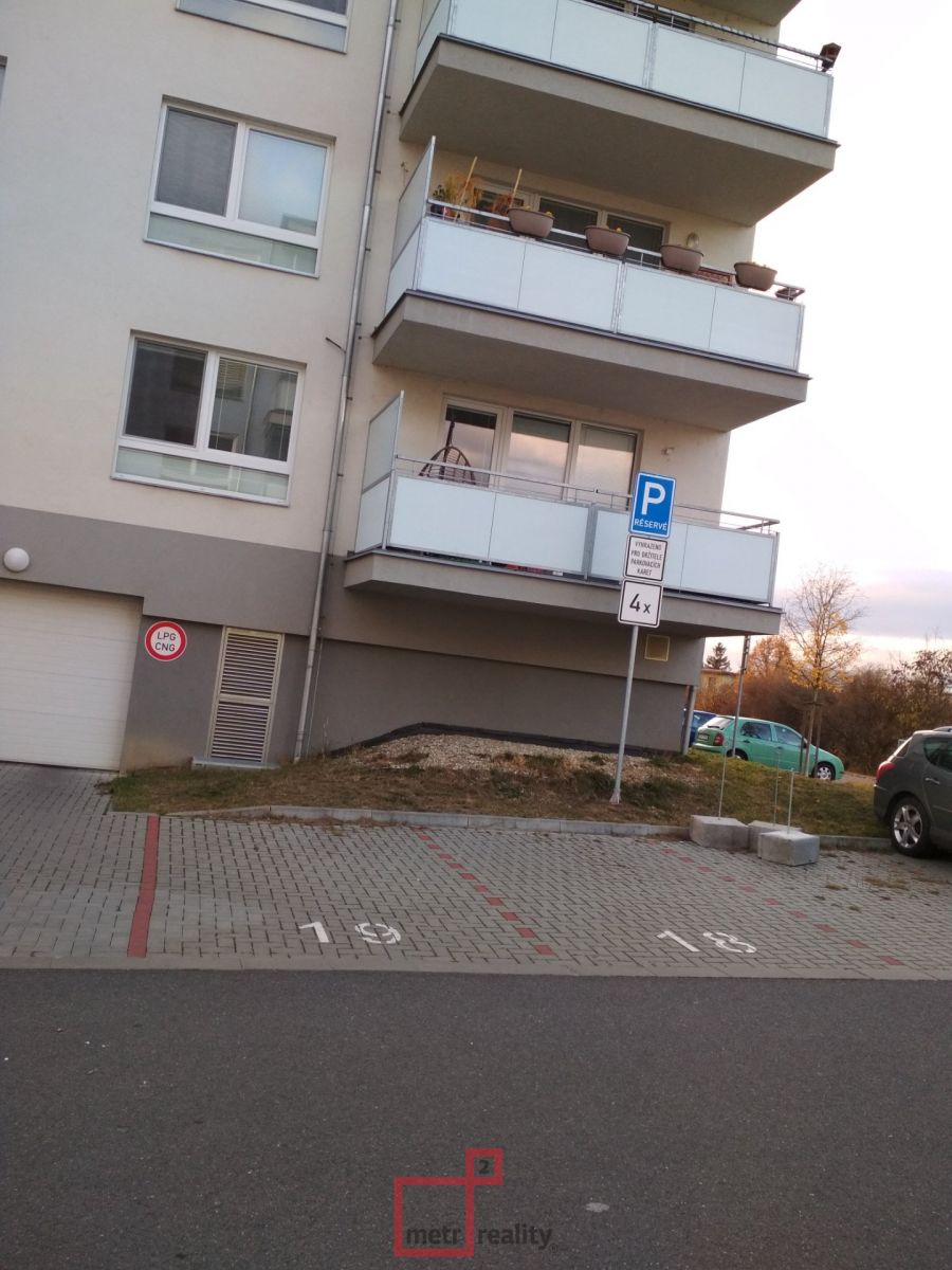 Pronájem, venkovního parkovacího stání,  Olomouc - Topolová, obrázek č. 2
