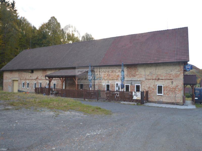 Prodej  zrekonstruovaného objektu restaurace s  palírnou včetně objektu bývalé stolárny v obci Rajno, obrázek č. 1