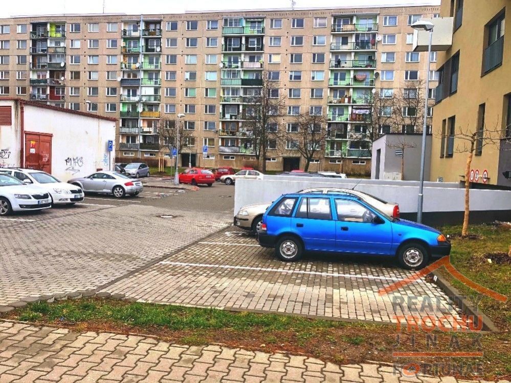 Pronájem venkovního parkovacího stání - Hradec Králové  Moravské Předměstí, obrázek č. 2