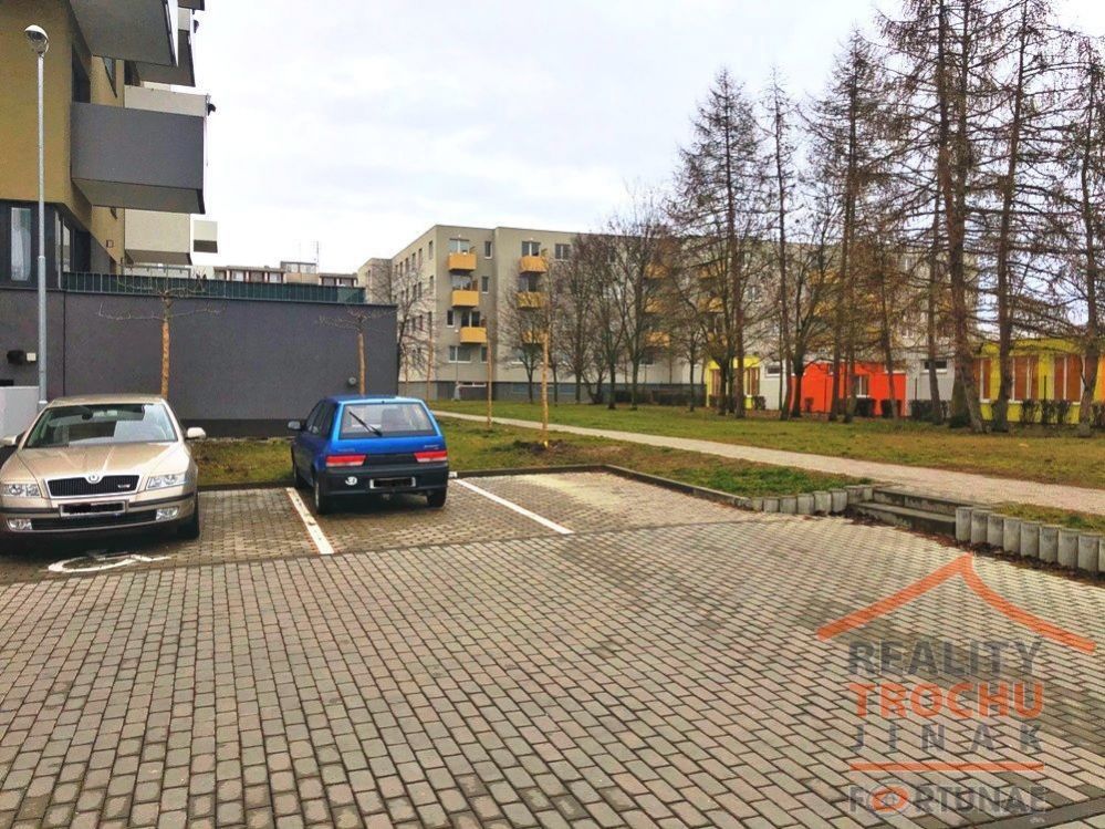 Pronájem venkovního parkovacího stání - Hradec Králové  Moravské Předměstí, obrázek č. 3