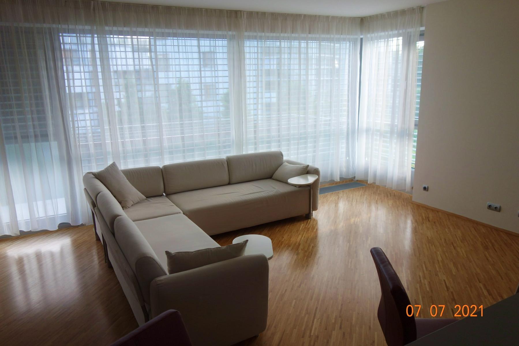 Prostorný slunný byt 3+kk s terasou u Šáreckého údolí, obrázek č. 2