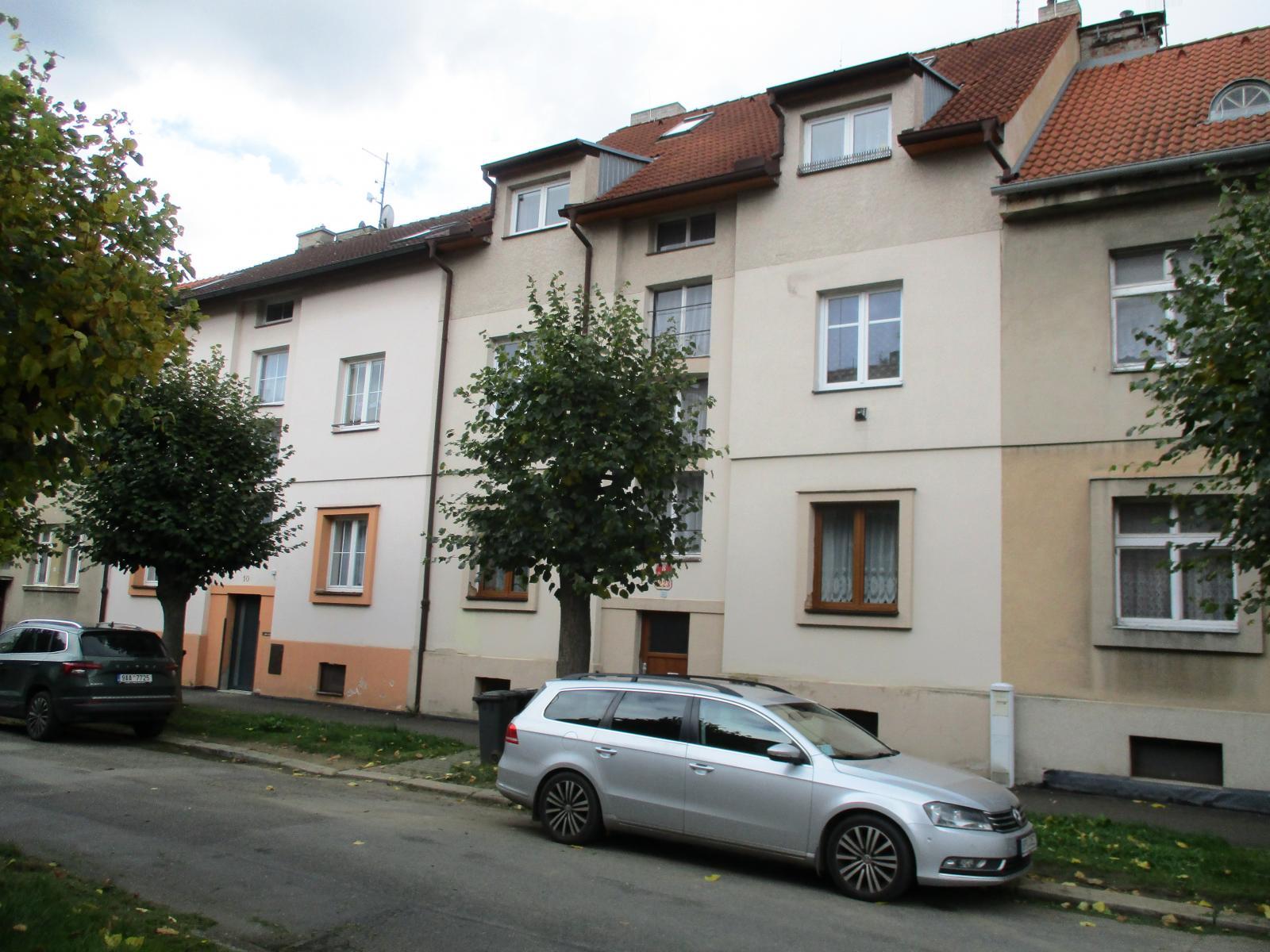 Prodej bytu 4+1 v Plzni 2 Na Slovanech, obrázek č. 1