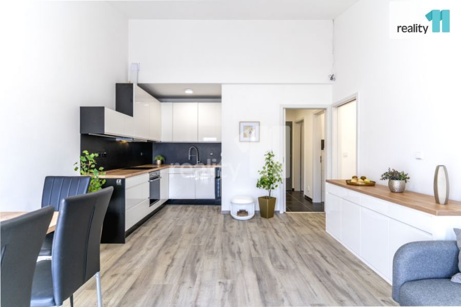 prodej bytu 3+kk, 73 m2, ulice Rovná, Sulice - Želivec, novostavba z roku 2021, obrázek č. 2