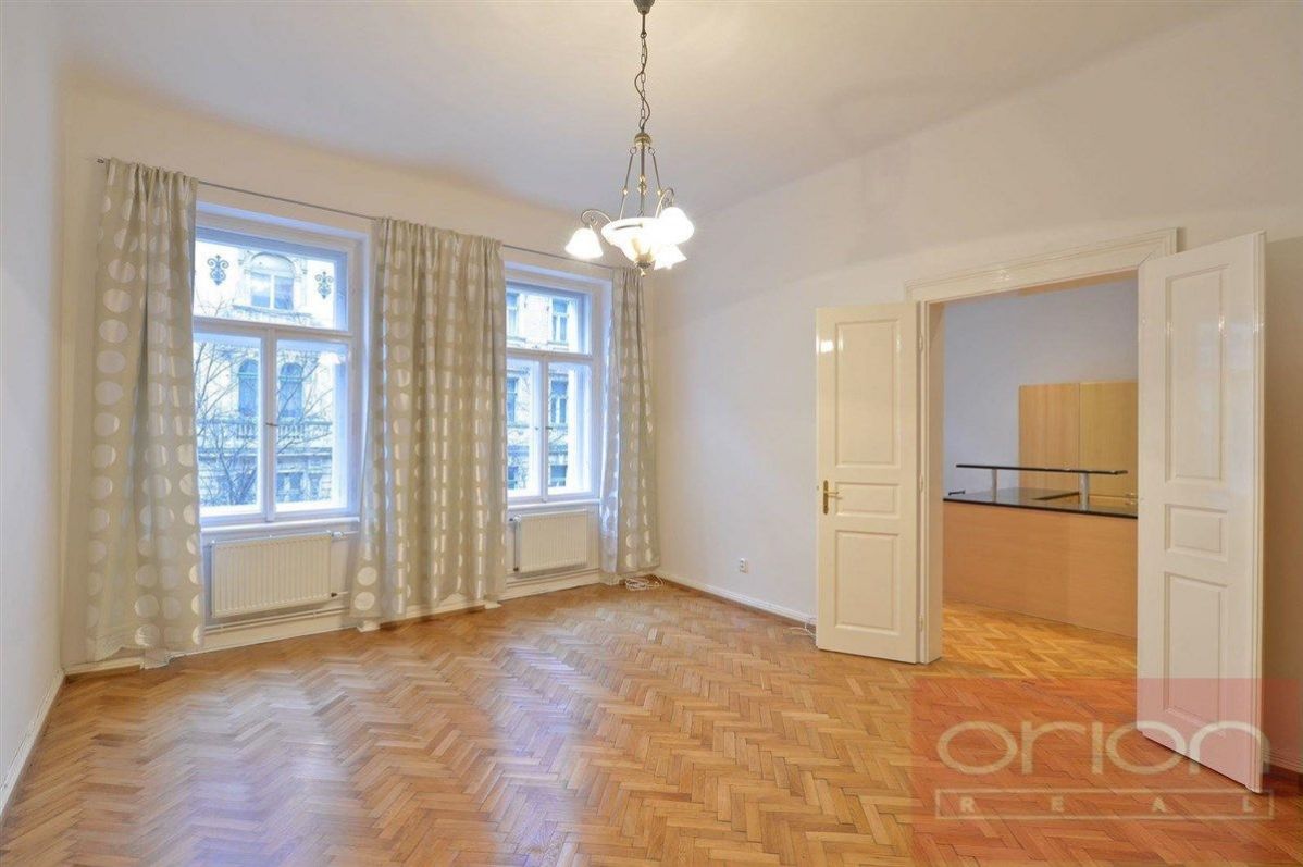 Pronájem bytu s balkonem: Praha 2- Vinohrady, Mánesova, obrázek č. 2