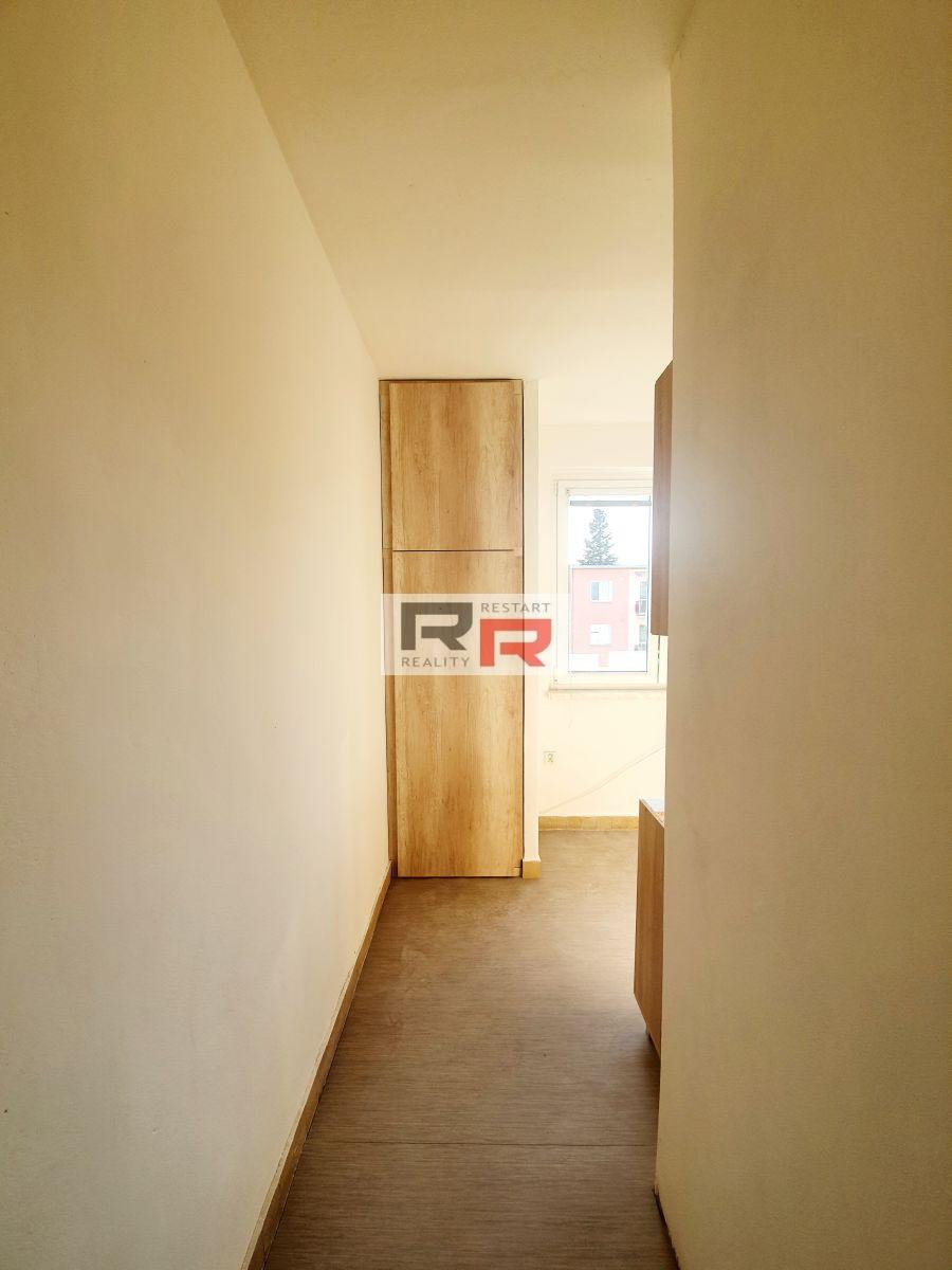 Pronájem bytu 2+1 s balkónem v Olomouci - ul. Dělnická, obrázek č. 3