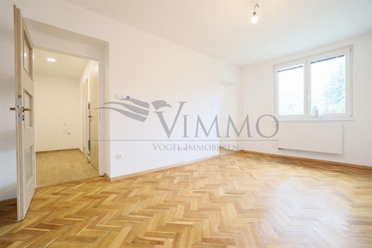 Prodej zrekonstruovaného bytu, 2+1, 56 m2, Omlenička, Kaplice, obrázek č. 2