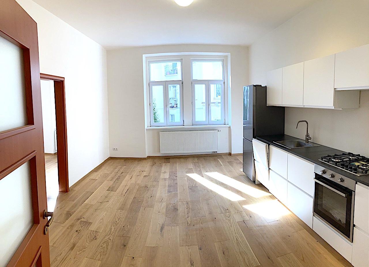 Velice pěkný, renovovaný, nezařízený byt 3+kk, 68 m2, U Nikolajky, Praha 5 Smíchov, obrázek č. 1