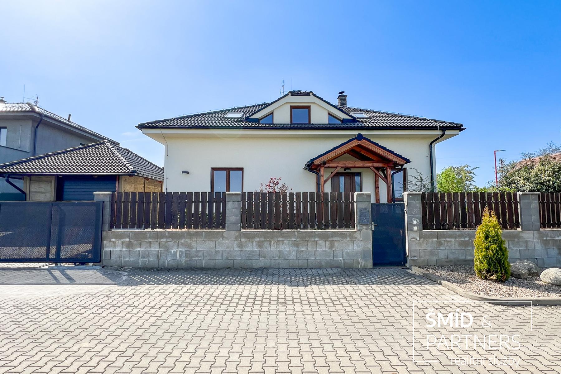 Prodej rodinného domu 5+kk s garáží  na pozemku 851m2, V.J. Nováčka 478, Červené Pečky, obrázek č. 2