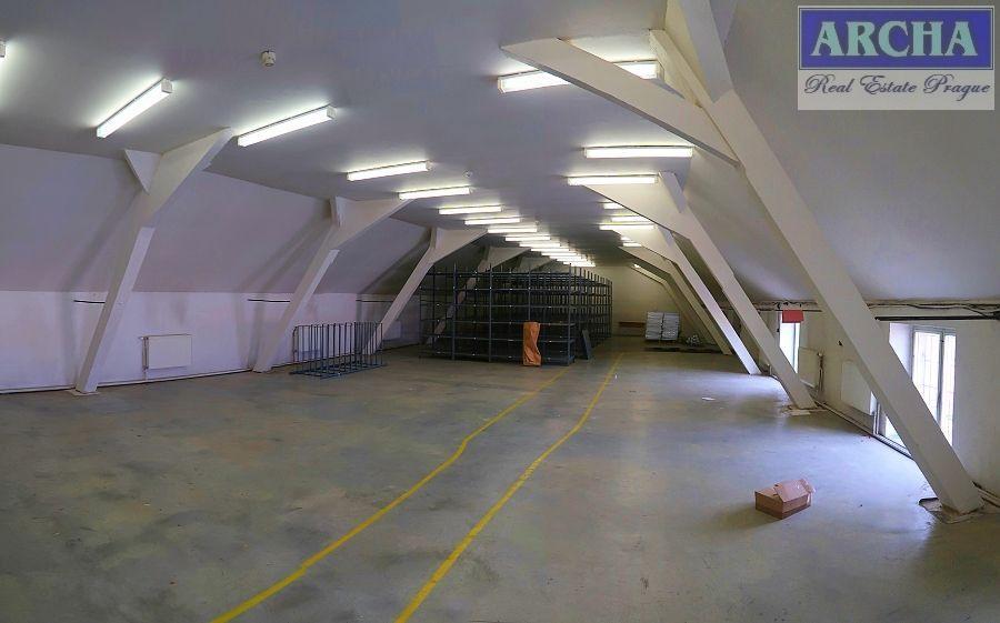 Nájem vytápěného skladu 300 m2, Chrášťany u Prahy (PZ), obrázek č. 1