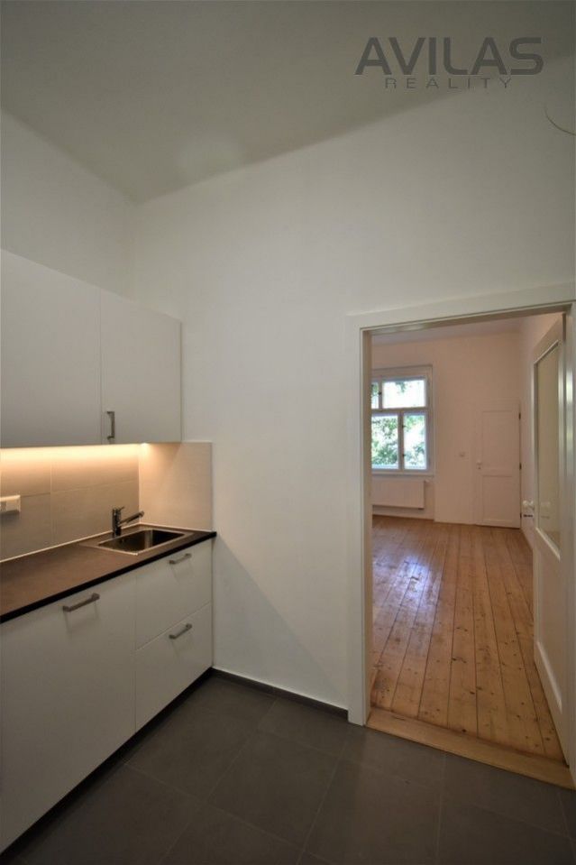Pronájem bytu 2+kk 60 m2, Praha -  Smíchov, obrázek č. 3