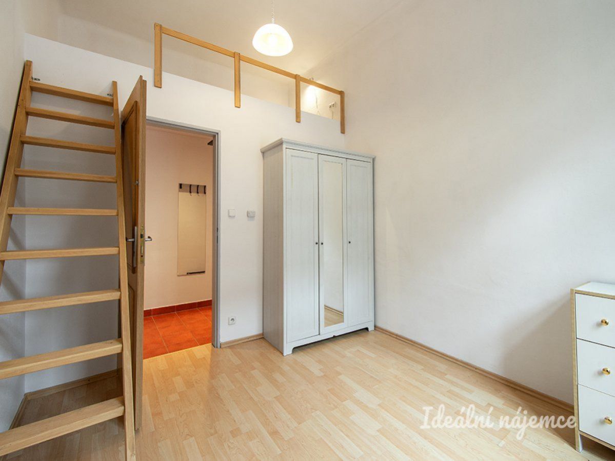 Pronájem bytu 2+1, Novákových, Libeň, 18000 Kč/měs, 44 m2, obrázek č. 1