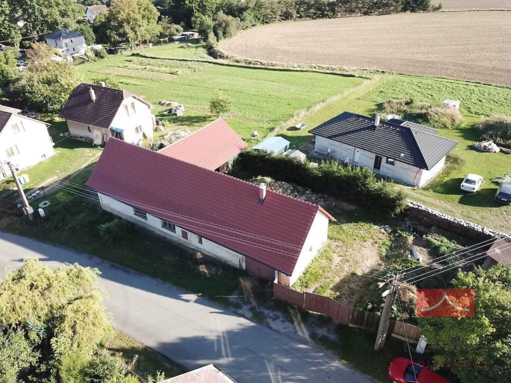 Prodej rodinného domu v rekonstrukci, 4+kk, 370 m2, na pozemku 852 m2, Humpolec - Hněvkovice, obrázek č. 3