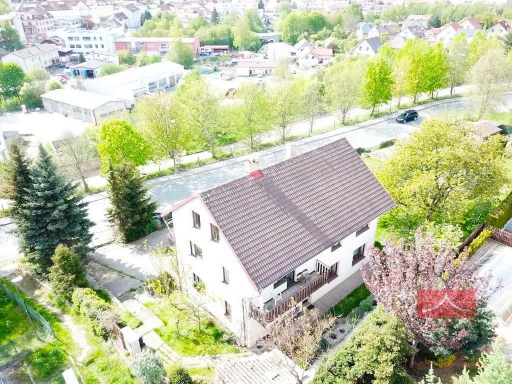 Prodej rodinného domu 8+2, 165 m2, na pozemku 1395 m2, na ulici F.B.Vaňka, Pelhřimov,, obrázek č. 2