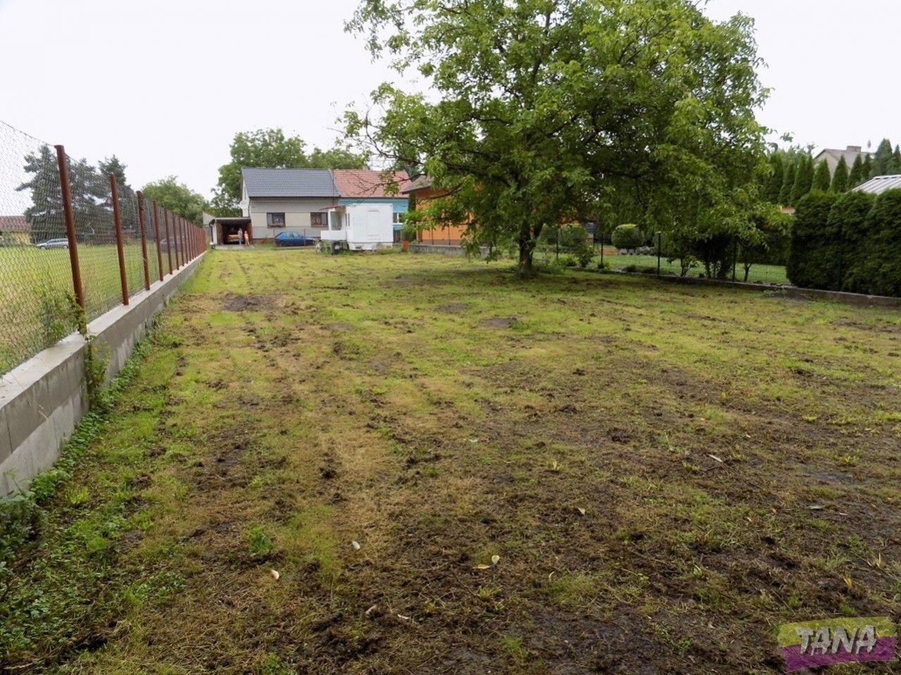 Prodej stavebního pozemku s obytnou maringotkou v obci Bobnice,  Kovansko, okr. Nymburk, obrázek č. 2