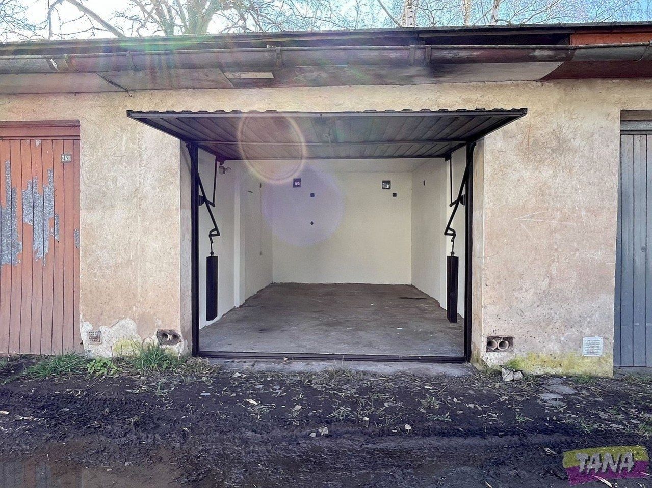 Prodej garáže, 17 m2 - Dvůr Králové nad Labem, obrázek č. 1