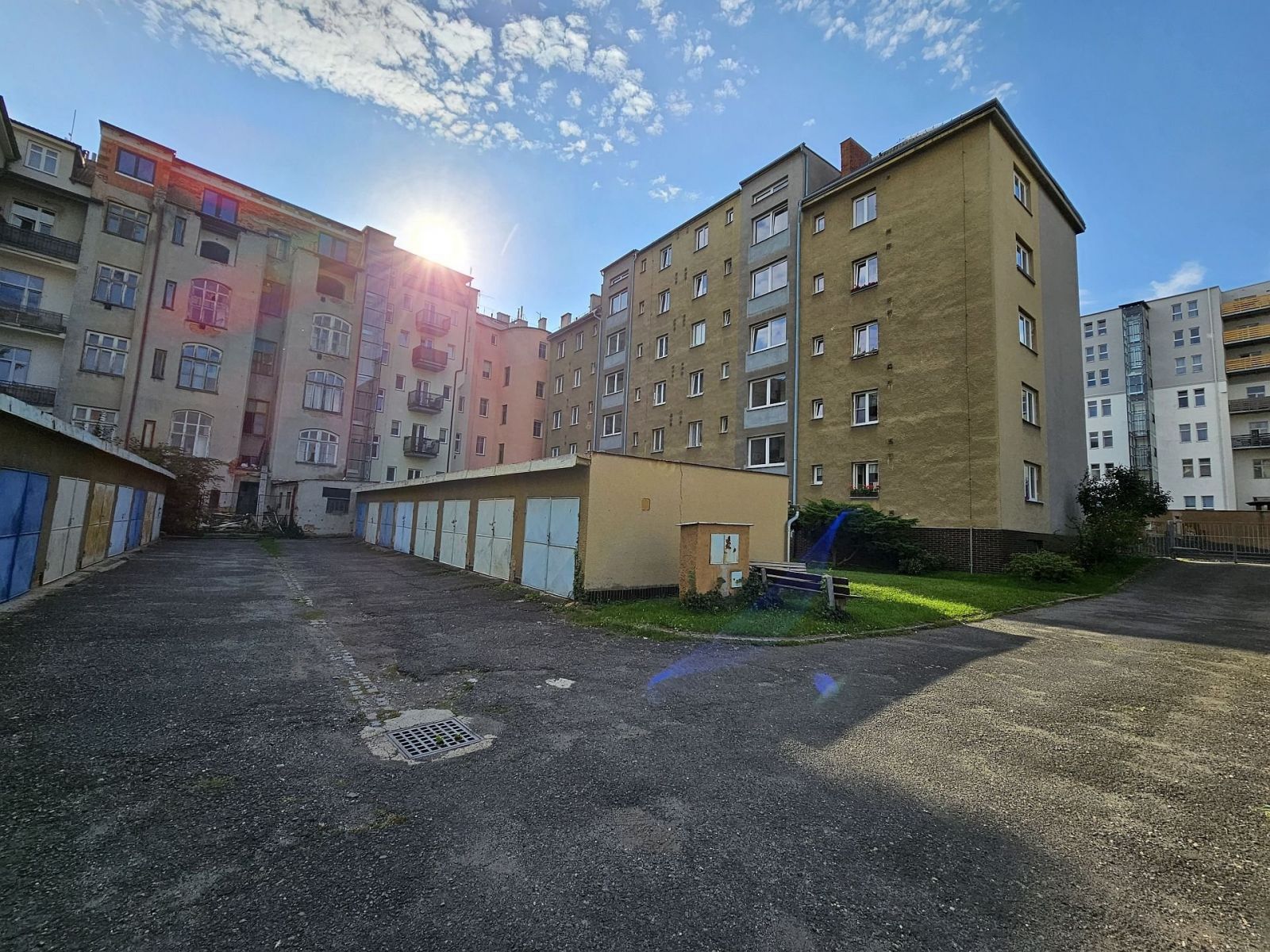 Zděný byt 2+1 v širším centru města Plzně v Bendově ulici, obrázek č. 3