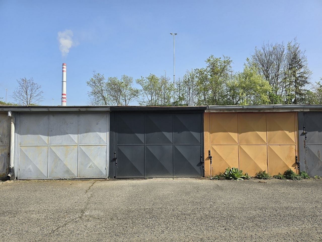 Prodej zděné, uzavíratelné garáže v garážovém komplexu v Plzni u Prazdroje., obrázek č. 2