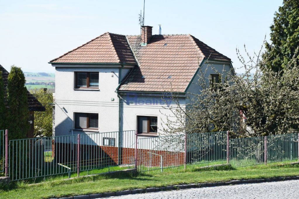 Prodej rodinného domu v Libčanech, obrázek č. 2