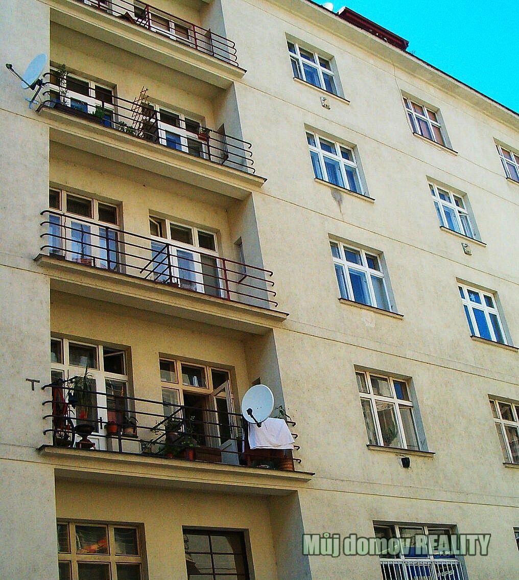 Pronájem bytu 2+1 (kk) s balkonem ve Vršovicích, Praha 10 - Vršovice., obrázek č. 1